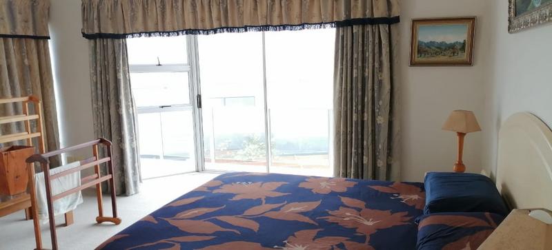 6 Bedroom Property for Sale in Reebok Western Cape